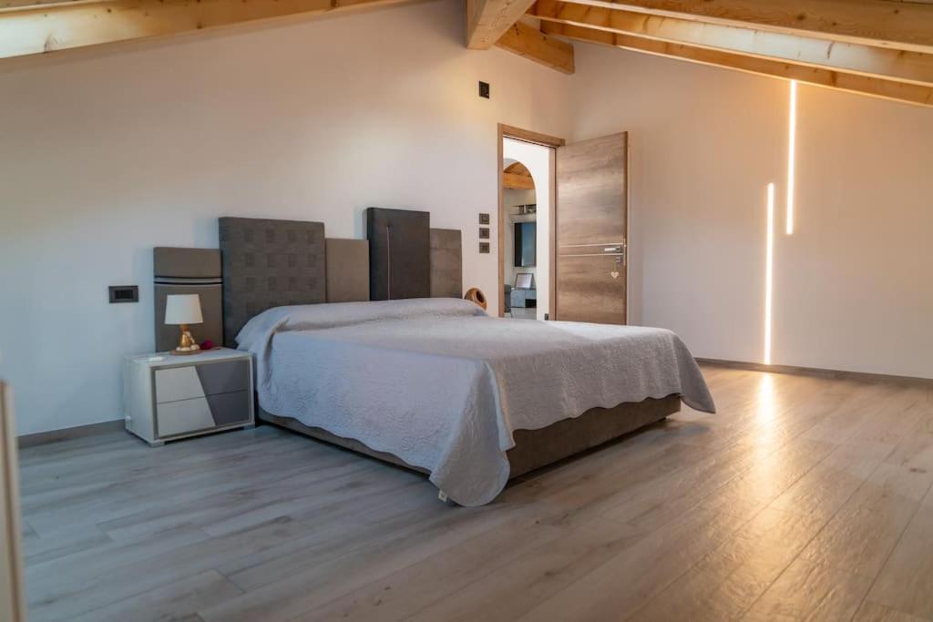 Villa Floris Castello Tesino Kültér fotó